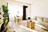 Bucuresti - Apartament cu 2 camere: Living